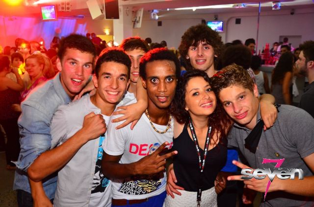 Cliquer pour voir l'image en taille réelle