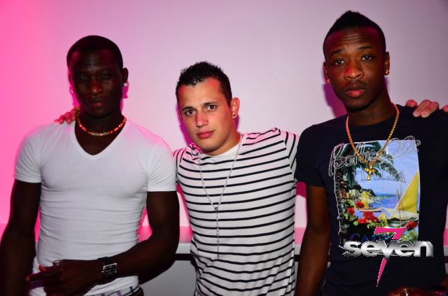 Cliquer pour voir l'image en taille réelle