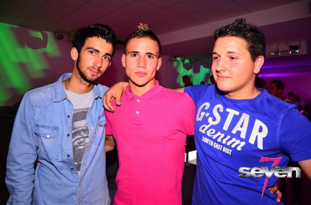 Cliquer pour voir l'image en taille réelle