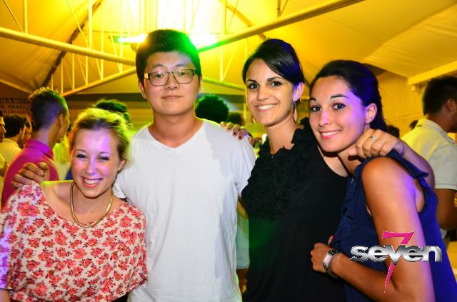 Cliquer pour voir l'image en taille réelle