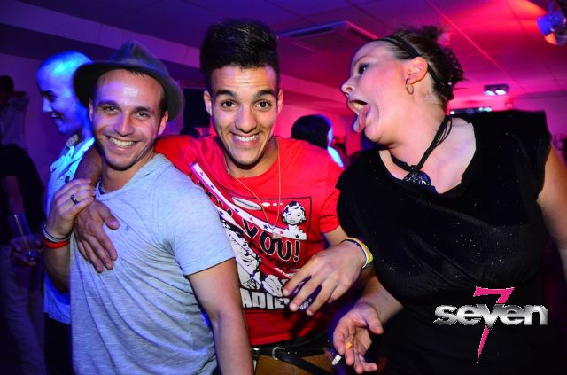 Cliquer pour voir l'image en taille réelle