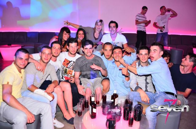 Cliquer pour voir l'image en taille réelle