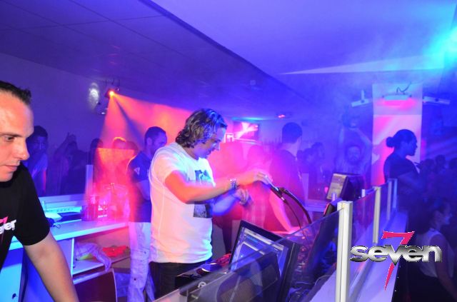 Cliquer pour voir l'image en taille réelle