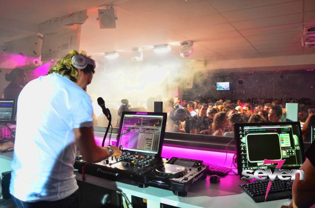 Cliquer pour voir l'image en taille réelle