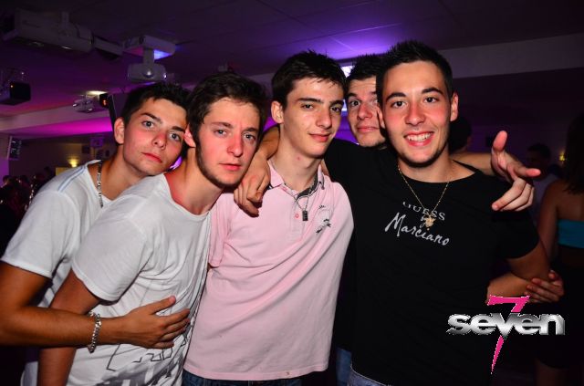 Cliquer pour voir l'image en taille réelle