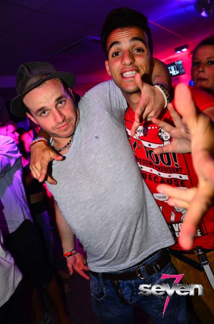 Cliquer pour voir l'image en taille réelle