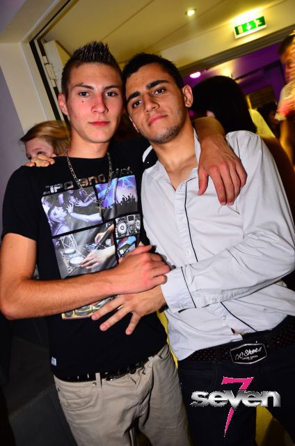 Cliquer pour voir l'image en taille réelle