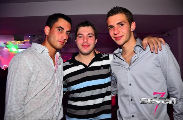 Cliquer pour voir l'image en taille réelle