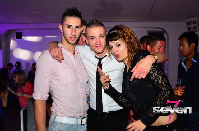 Cliquer pour voir l'image en taille réelle