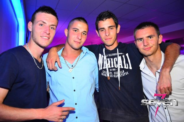 Cliquer pour voir l'image en taille réelle