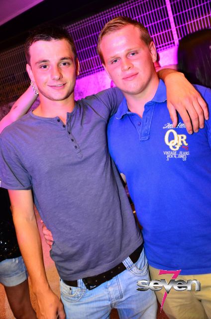 Cliquer pour voir l'image en taille réelle