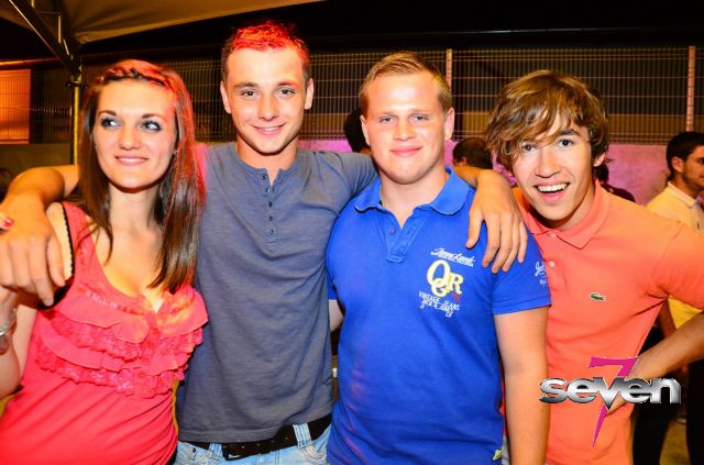 Cliquer pour voir l'image en taille réelle