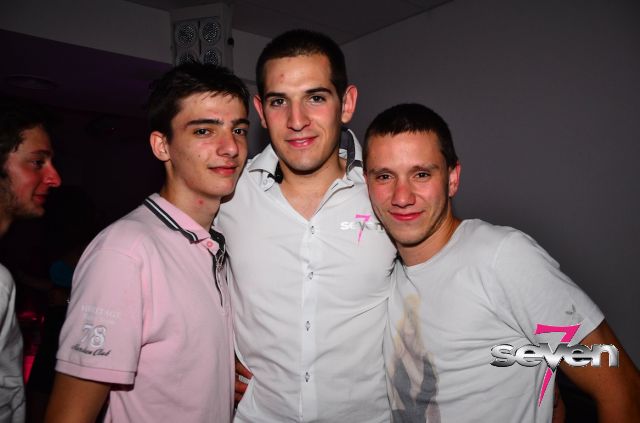 Cliquer pour voir l'image en taille réelle