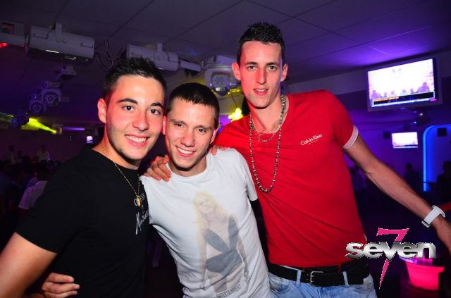 Cliquer pour voir l'image en taille réelle