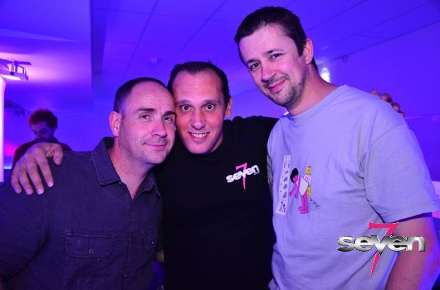 Cliquer pour voir l'image en taille réelle