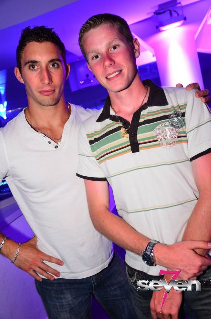 Cliquer pour voir l'image en taille réelle