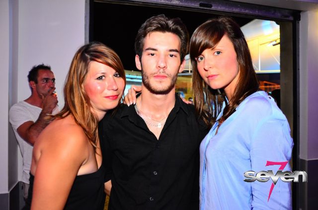 Cliquer pour voir l'image en taille réelle