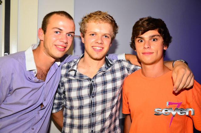 Cliquer pour voir l'image en taille réelle