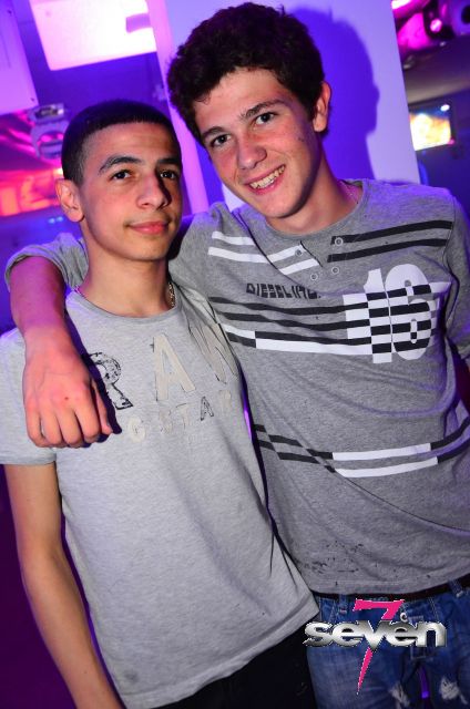 Cliquer pour voir l'image en taille réelle