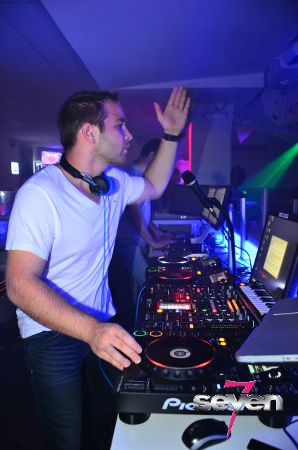 Cliquer pour voir l'image en taille réelle