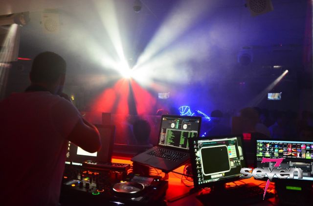 Cliquer pour voir l'image en taille réelle