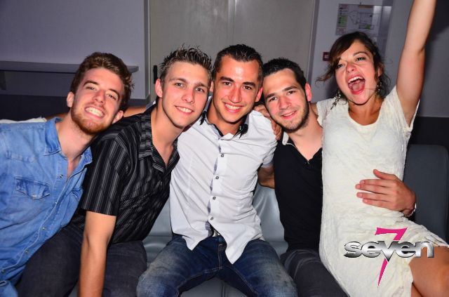 Cliquer pour voir l'image en taille réelle