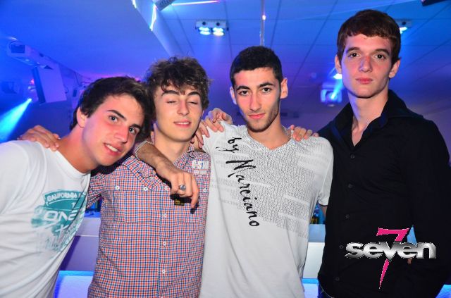 Cliquer pour voir l'image en taille réelle