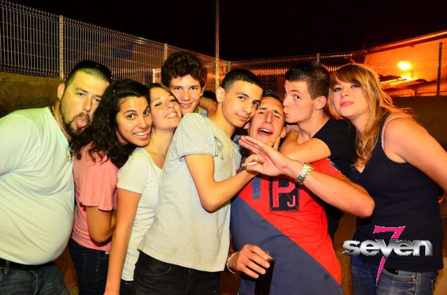 Cliquer pour voir l'image en taille réelle