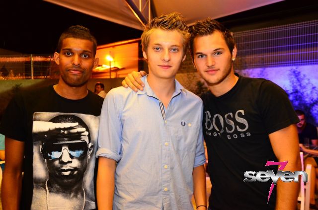 Cliquer pour voir l'image en taille réelle