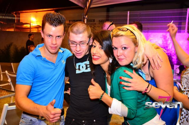 Cliquer pour voir l'image en taille réelle