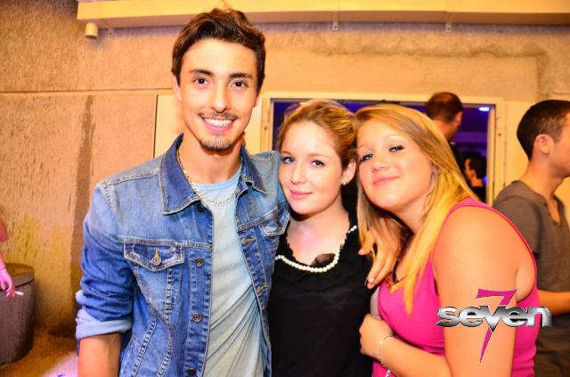 Cliquer pour voir l'image en taille réelle