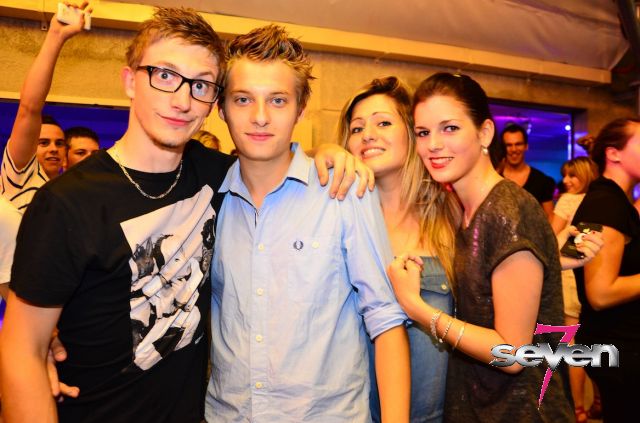 Cliquer pour voir l'image en taille réelle