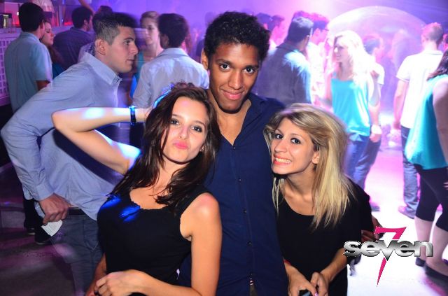 Cliquer pour voir l'image en taille réelle