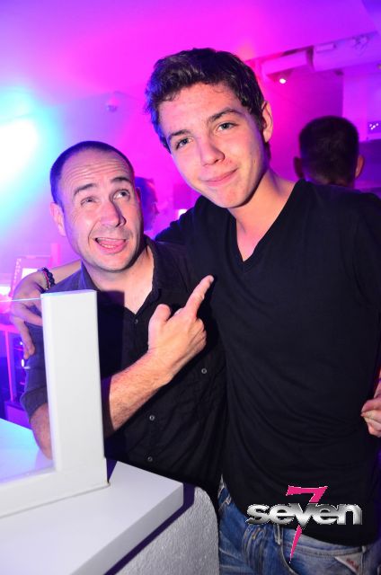 Cliquer pour voir l'image en taille réelle