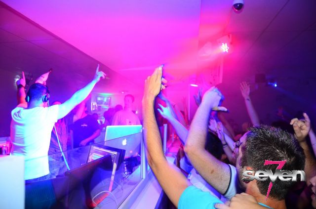 Cliquer pour voir l'image en taille réelle