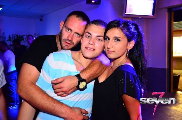 Cliquer pour voir l'image en taille réelle