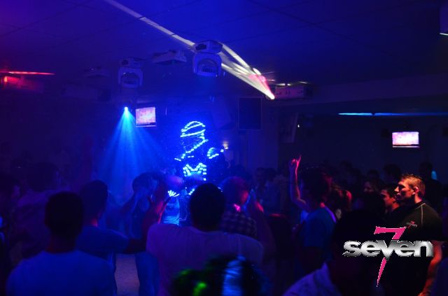 Cliquer pour voir l'image en taille réelle