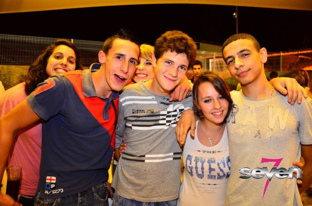 Cliquer pour voir l'image en taille réelle