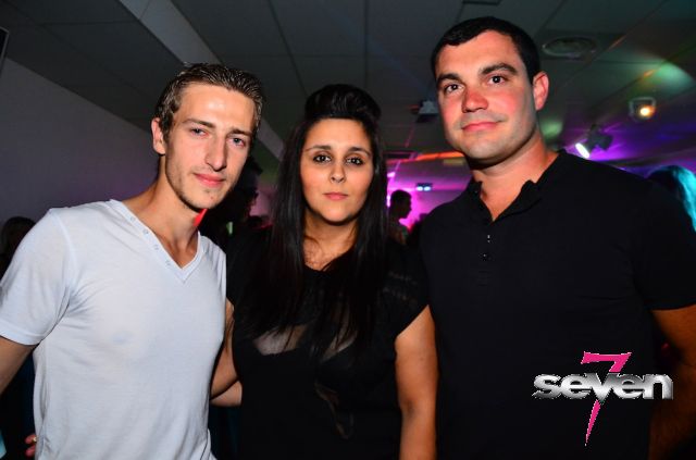 Cliquer pour voir l'image en taille réelle