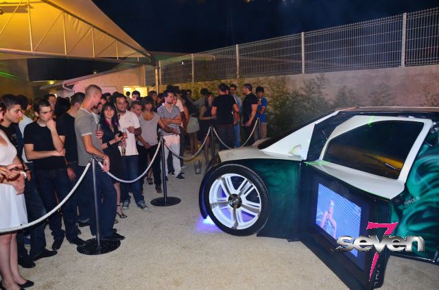 Cliquer pour voir l'image en taille réelle