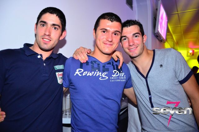 Cliquer pour voir l'image en taille réelle