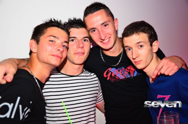 Cliquer pour voir l'image en taille réelle