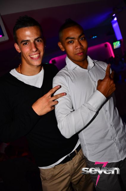 Cliquer pour voir l'image en taille réelle