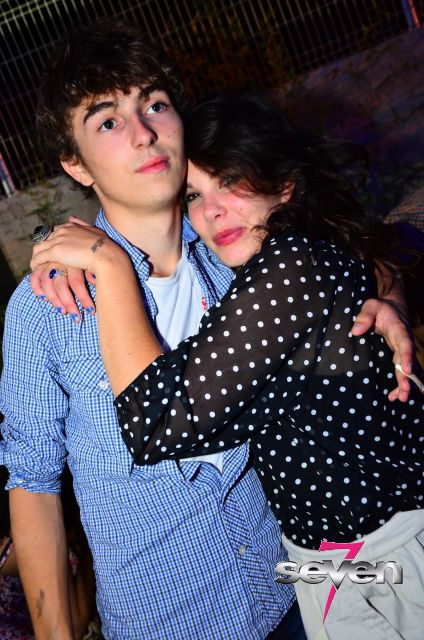 Cliquer pour voir l'image en taille réelle