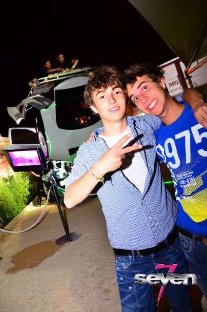 Cliquer pour voir l'image en taille réelle