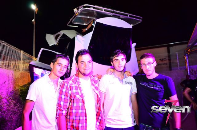 Cliquer pour voir l'image en taille réelle