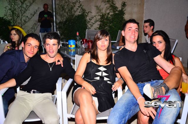 Cliquer pour voir l'image en taille réelle