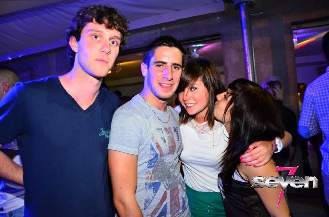 Cliquer pour voir l'image en taille réelle