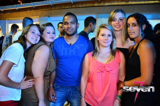 Cliquer pour voir l'image en taille réelle