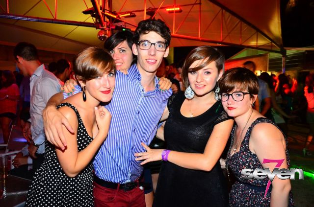 Cliquer pour voir l'image en taille réelle